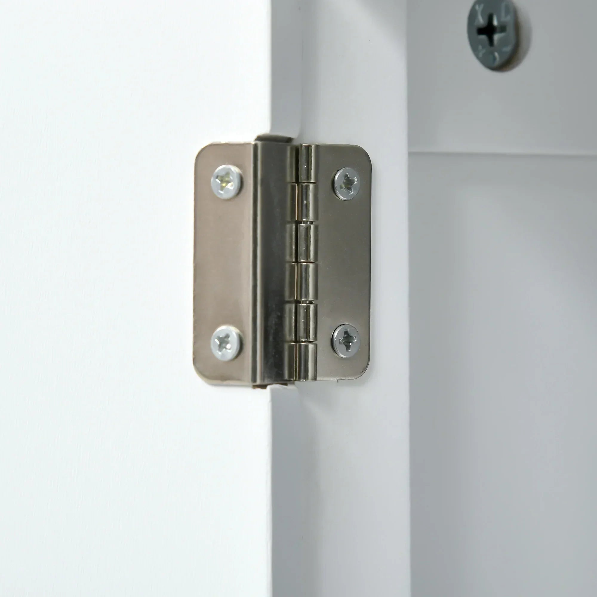 Vintage Kommode mit Gemusterten Fronten – 2 Schubladen und 3 Türen