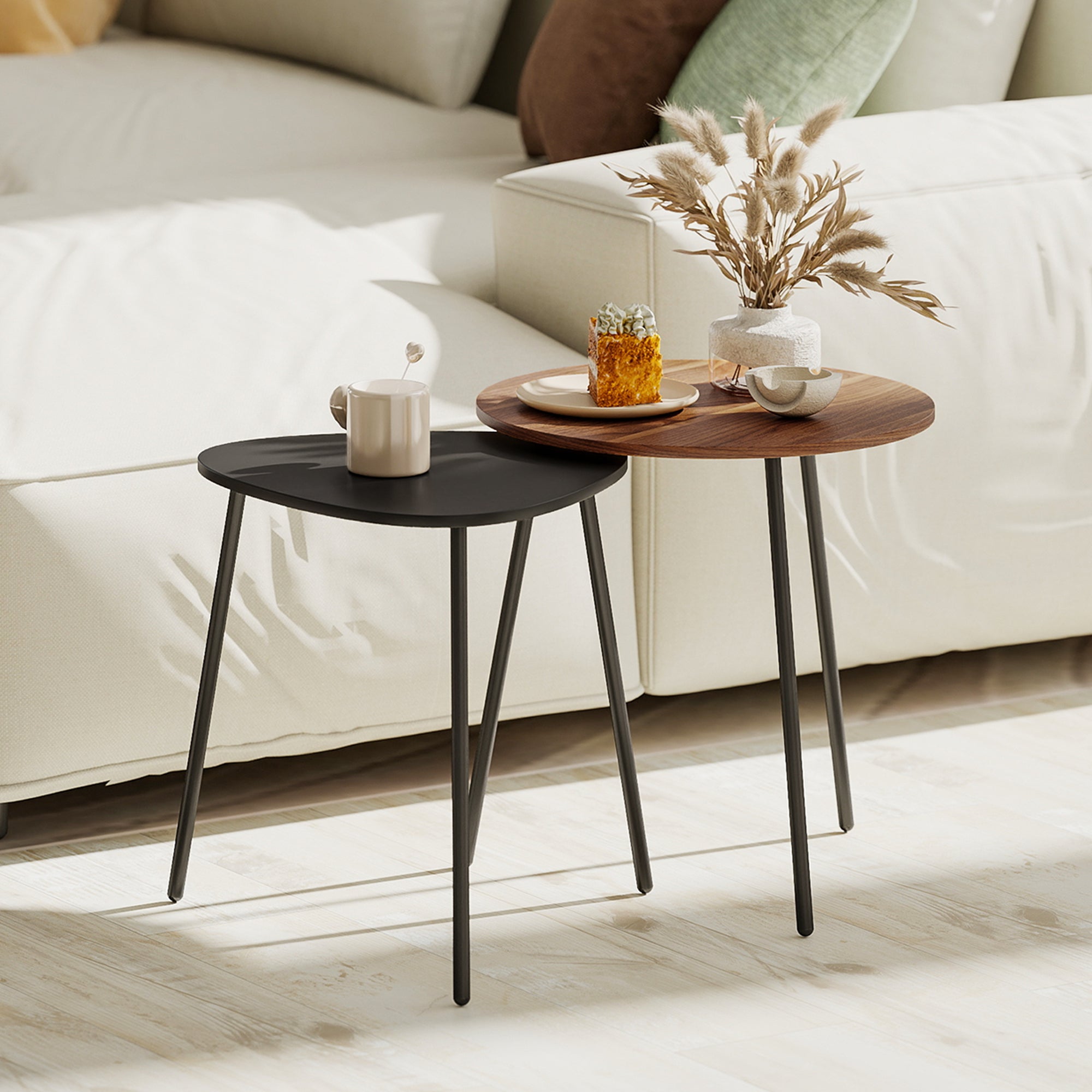 Elegantes Set mit 2 Satztischen in Walnussoptik und Schwarz – Runder & Dreieckiger Couchtisch im Modernen Design